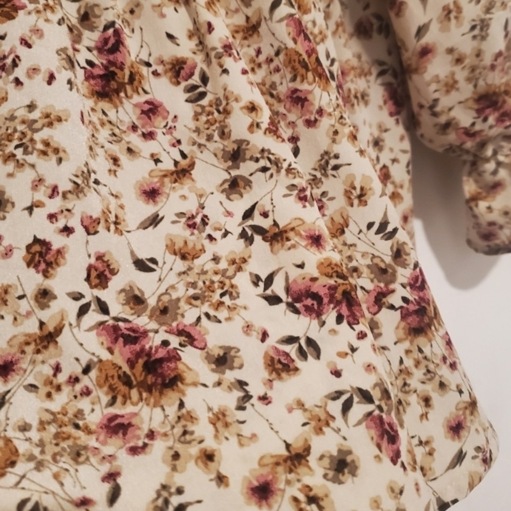Entro Cream Floral Peasant Tops - Picture 8 of 9